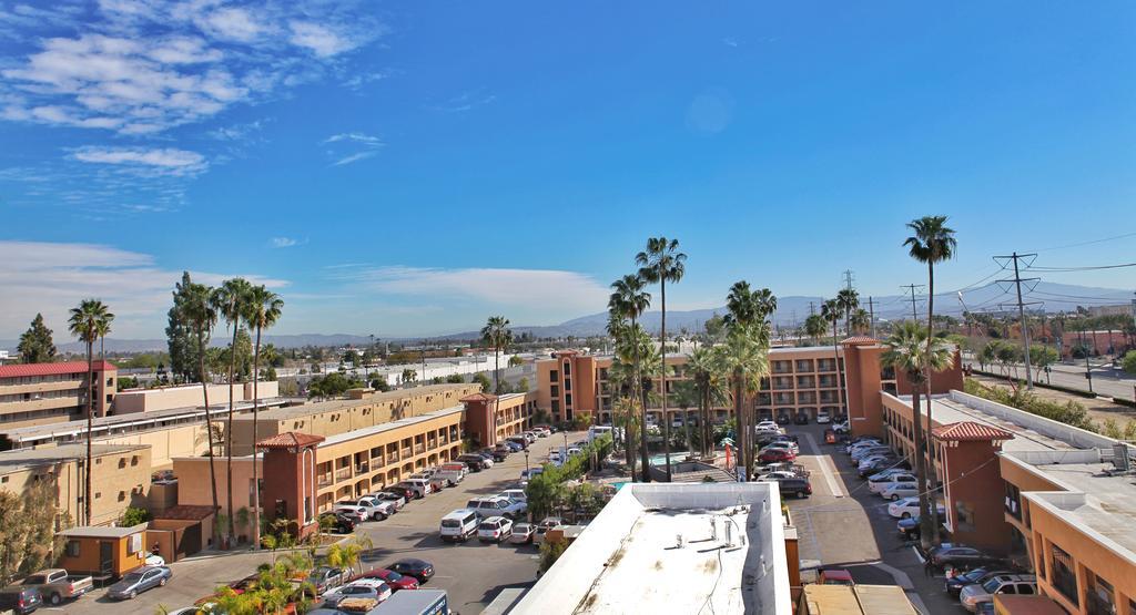 Grand Legacy At The Park Hotel Anaheim Exterior foto